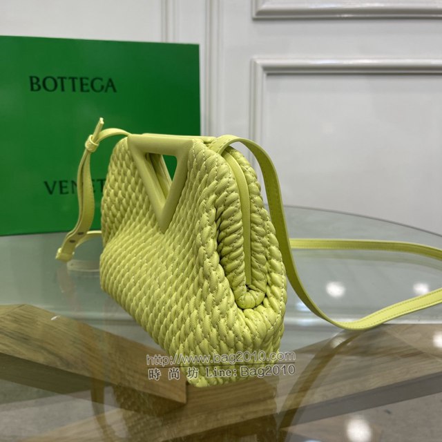 Bottega veneta高端女包 8546B BV寶緹嘉2021包包最新triangle倒三角手提單肩斜挎包三角包  gxz1251